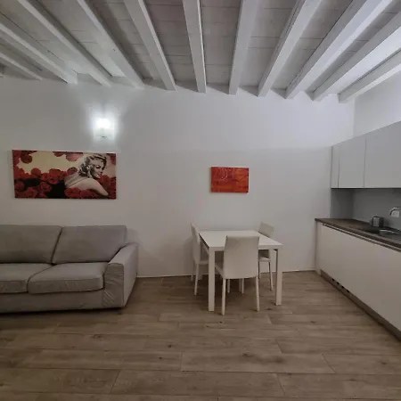 Appartement Profumo Di Desenzano-by Goccia Di Desenzano del Garda