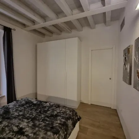 Profumo Di Desenzano-by Goccia Di Desenzano del Garda