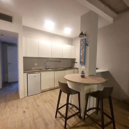 Profumo Di Desenzano-by Goccia Di Apartament Desenzano del Garda